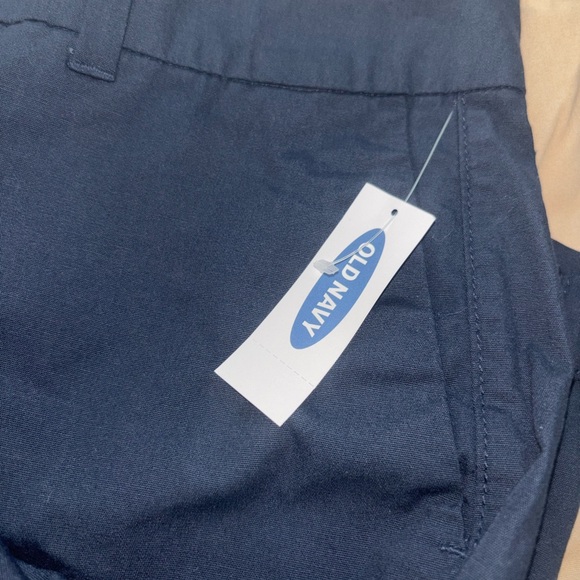 Old Navy Bermuda women’s chino shorts navy and khaki size 12 NWT - Picture 4 of 4